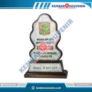 Piala Dari Akrilik Pemerintah Kabupaten Pulang Pisau