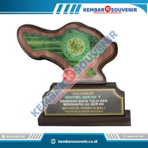 Piala Bahan Akrilik PT Hutama Karya (Persero)