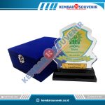 Contoh Piala Dari Akrilik Badan Pengembangan Bahasa dan Perbukuan Kementerian Pendidikan dan Kebudayaan